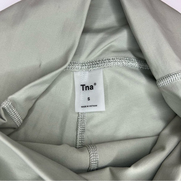 Aritzia TNA Life Bike Shorts, Sage Green Sz Small - Picture 6 of 7